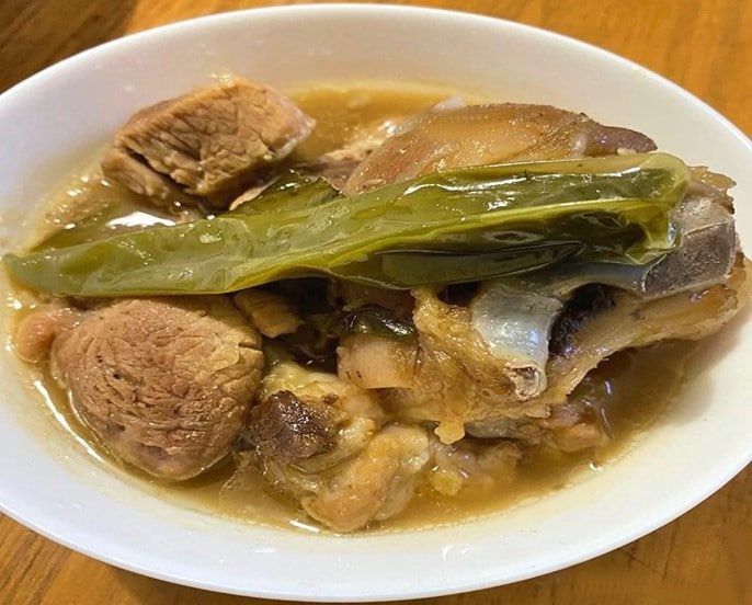 Pinatisan (cuisine philippine)